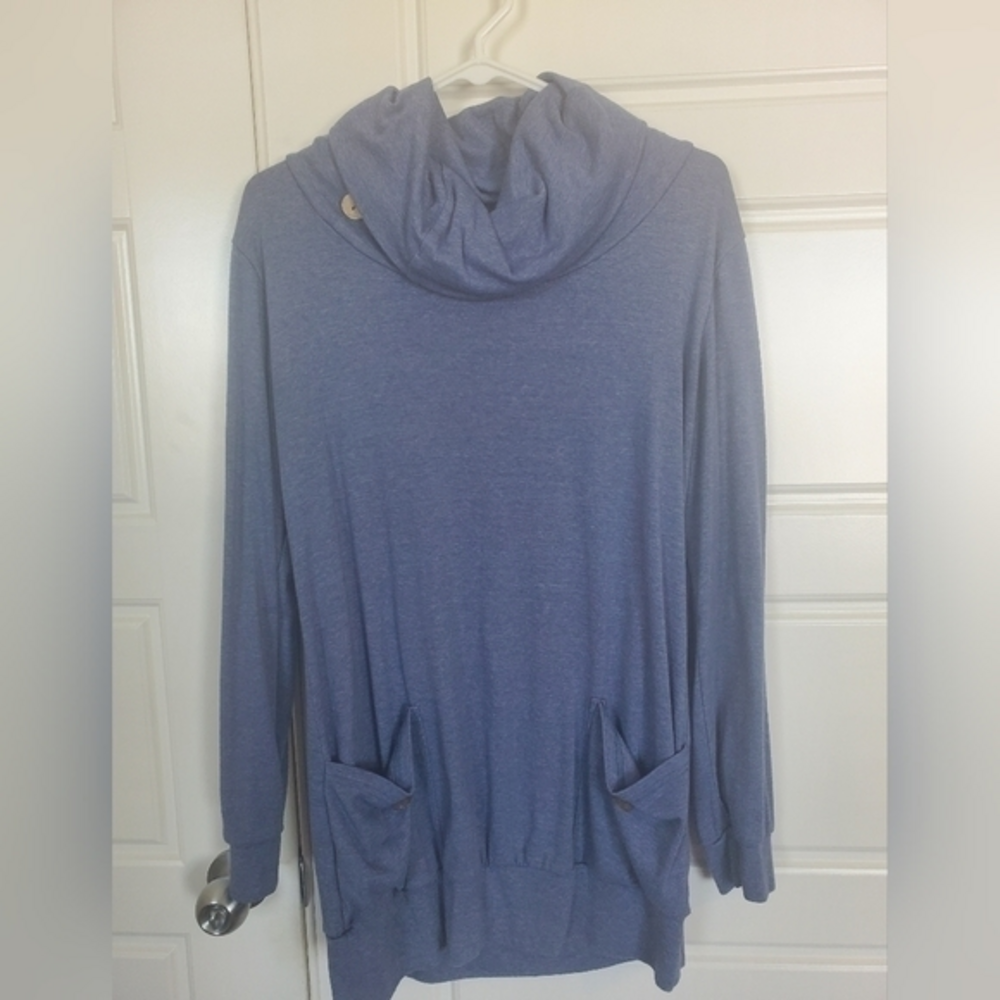 Boutique top‎